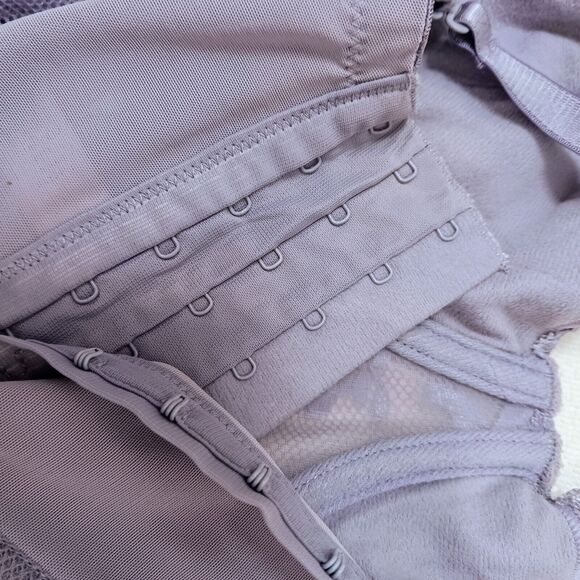 VNT Victoria's Secret CORSET SET Size 34C LAVENDER Floral Lace Romantic Bridal - Picture 4 of 14